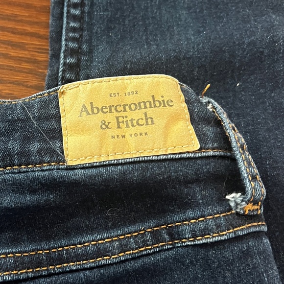 Abercrombie Women’s Vintage Skinny Dark Wash Jeans Size 8 - Picture 7 of 7